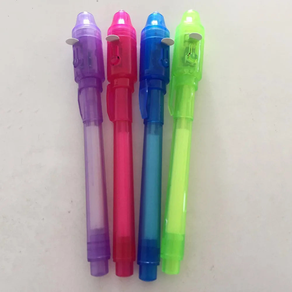 Stylo lumineux magique violet 2 en 1 avec lumière UV et encre invisible pour dessiner et apprendre en s'amusant. Jouet éducatif pour enfants.